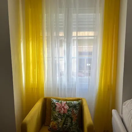 Twelve Lisboa